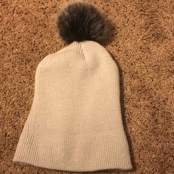 Gray beanie - Picture 3 of 3